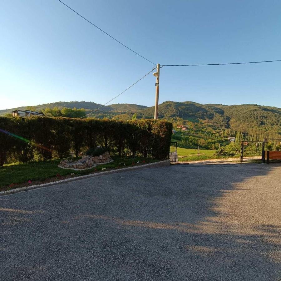 Holiday Home Green Sarajevo Eksteriør billede